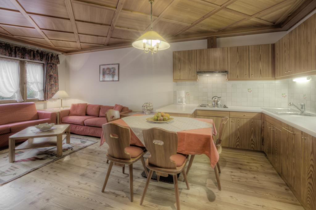 Residence Dolomieu San Cassiano  Exteriér fotografie